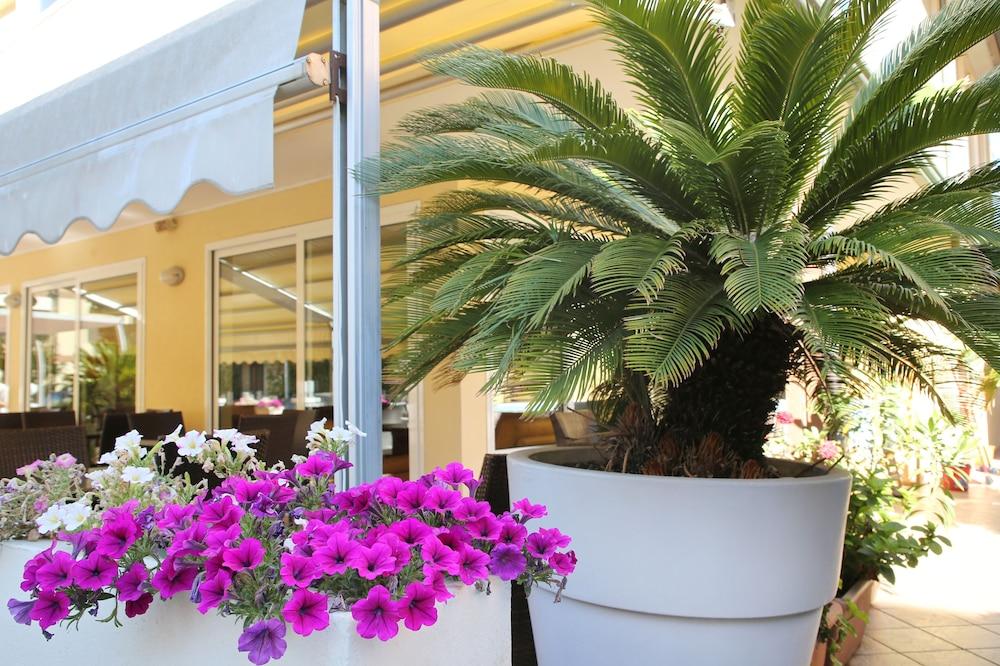 Hotel Elisir Rimini Eksteriør bilde
